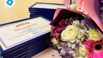 ԻՀԱԿ-ում 30 և ավելի տարի աշխատած բուժքույրերն արժանացան պատվոգրերի և շնորհակալագրերի