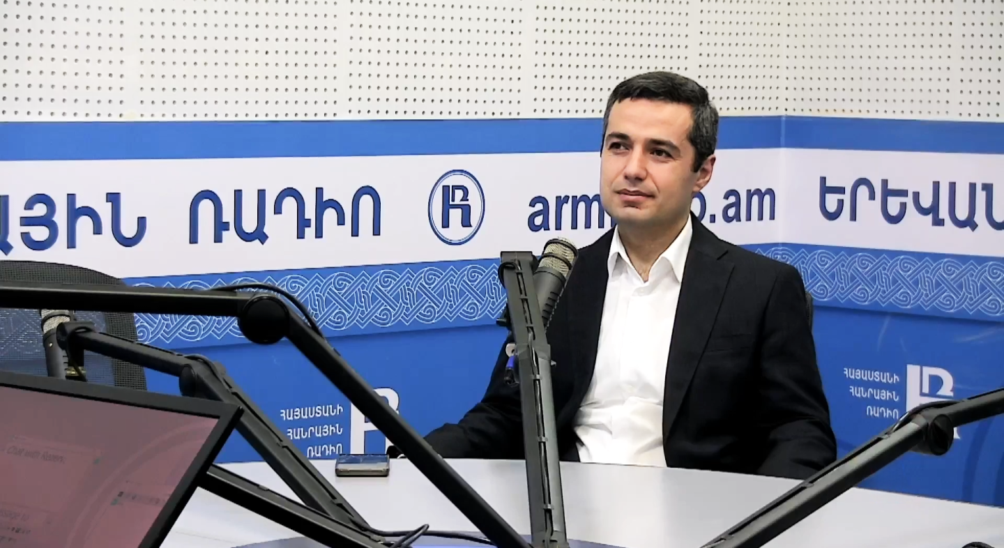 ԻՀԱԿ տնօրենը Հանրային ռադիոյում ներկայացրել է ՄԻԱՎ բուժման ապակենտրոնացման ծրագիրը